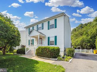 8214 Elvaton Dr, Pasadena, MD 21122