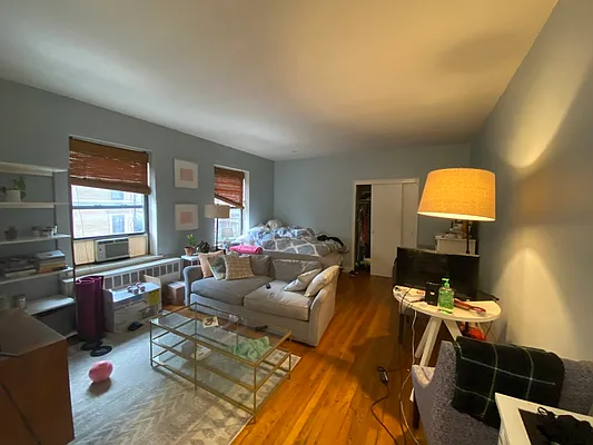 Rented by Compass | media 9