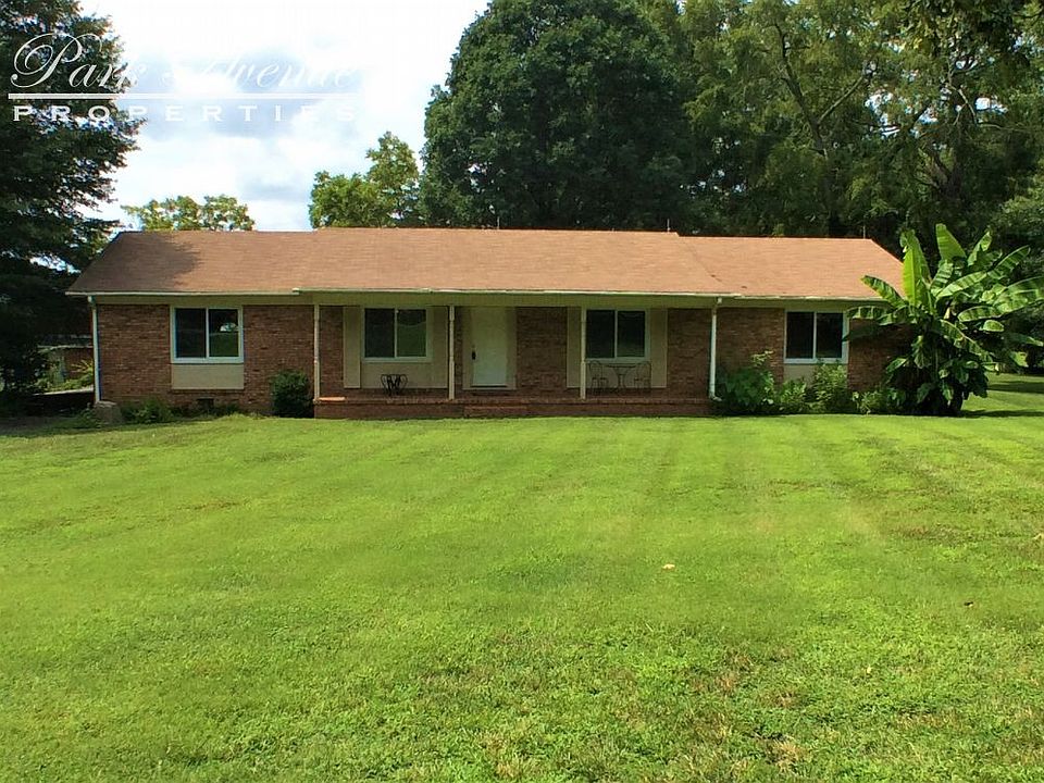 1st image of 256 Lakeshore Dr