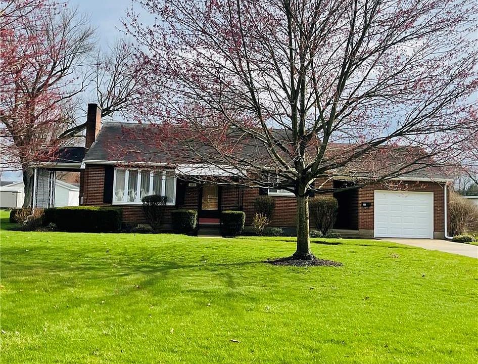 1st image of 105 Green Valley Dr