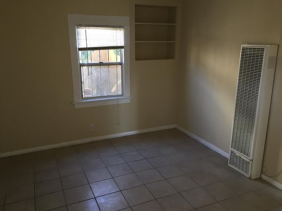 3rd image of 1116 Gardenia Ave