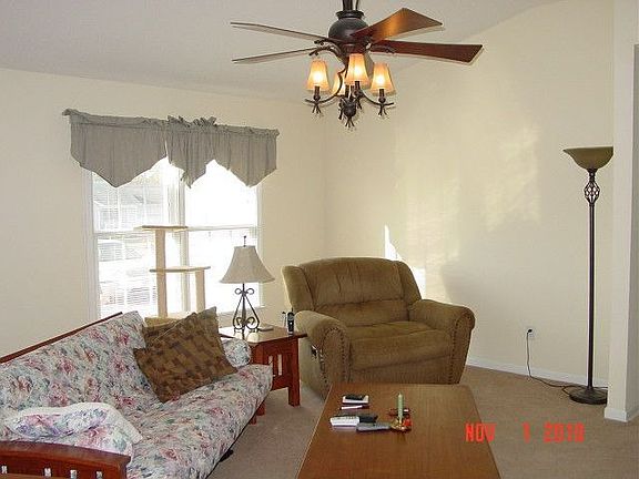 4th image of 135 Rock Island Dr