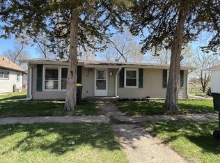 806 S Michigan St, Prairie Du Chien, WI 53821