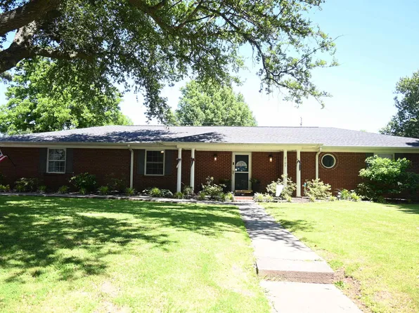 2107 Strait Pl, Stuttgart, AR 72160