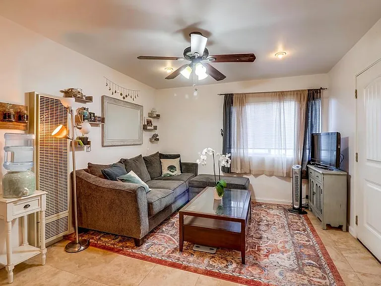 1859 Grand Ave #1857-1/2-1 — Photo 2