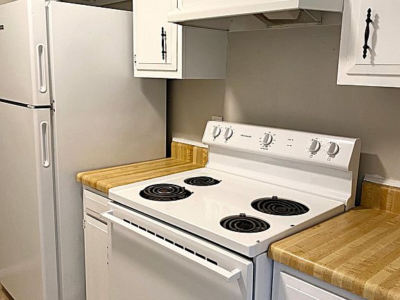 5th image of 8432 Glen Meadow Ln #8432