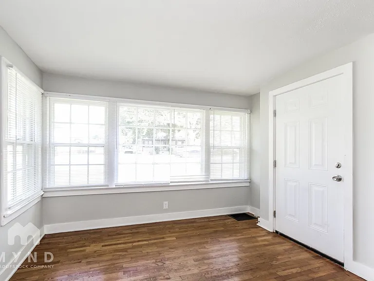 1222 Eastern Valley Rd — Photo 18