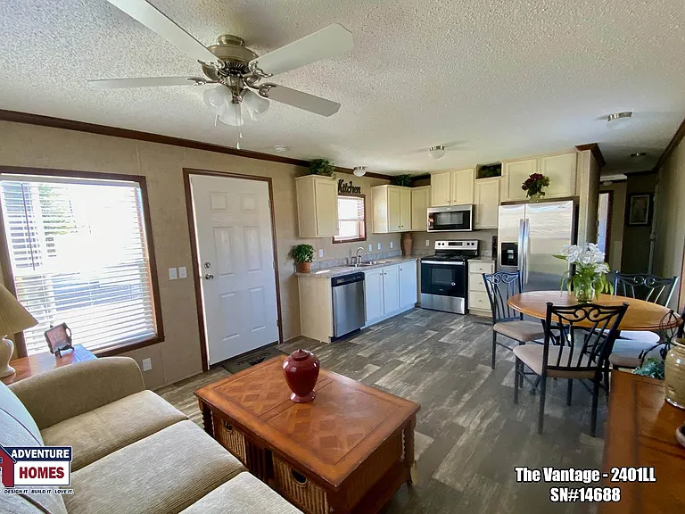 277 Lakeside Dr #12 — Photo 6