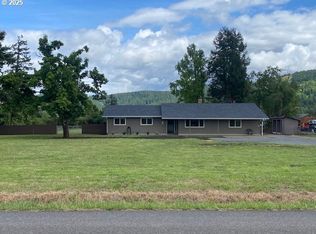 82277 Davisson Rd, Creswell, OR 97426