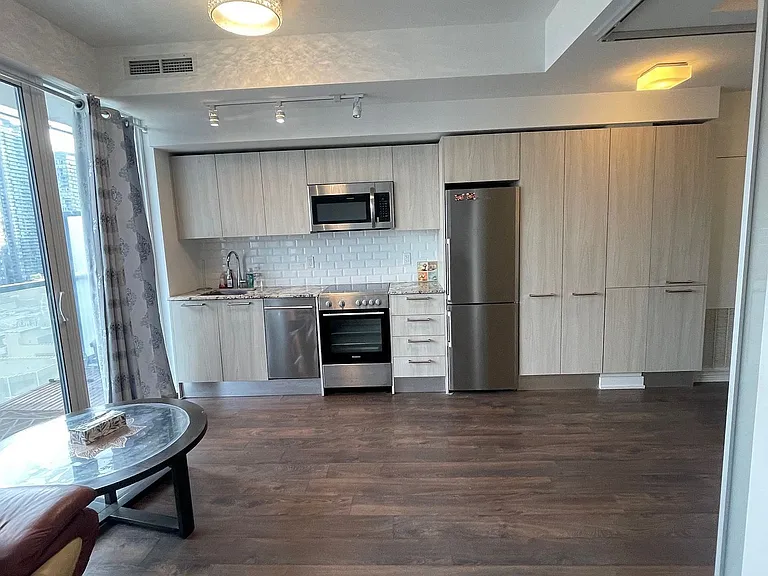 28 Wellesley St E #1203 — Photo 11