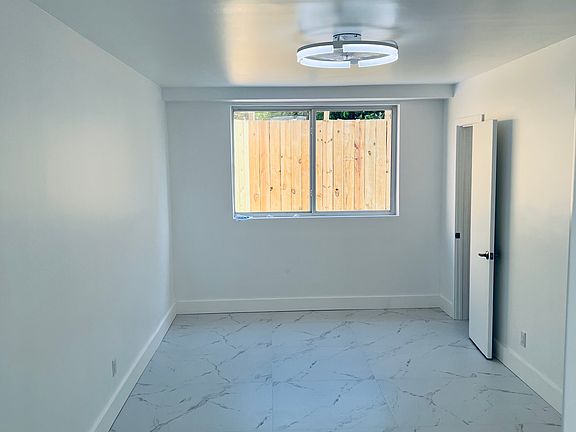 5th image of 3173 SW 23rd St
