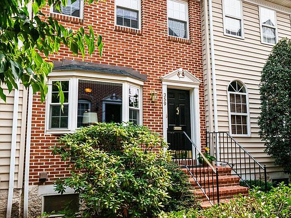 5th image of 359 N Arch St