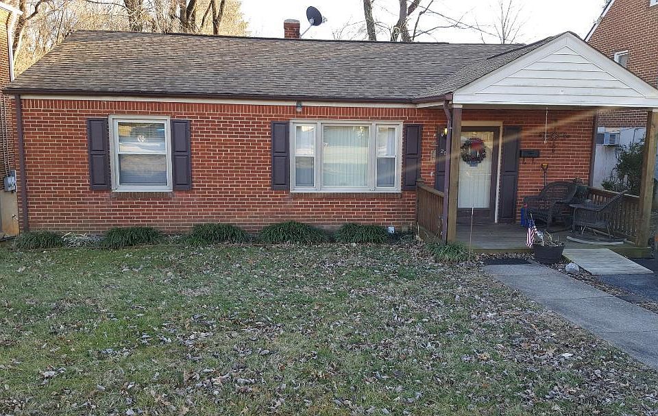 1st image of 209 Wentworth Ave NW