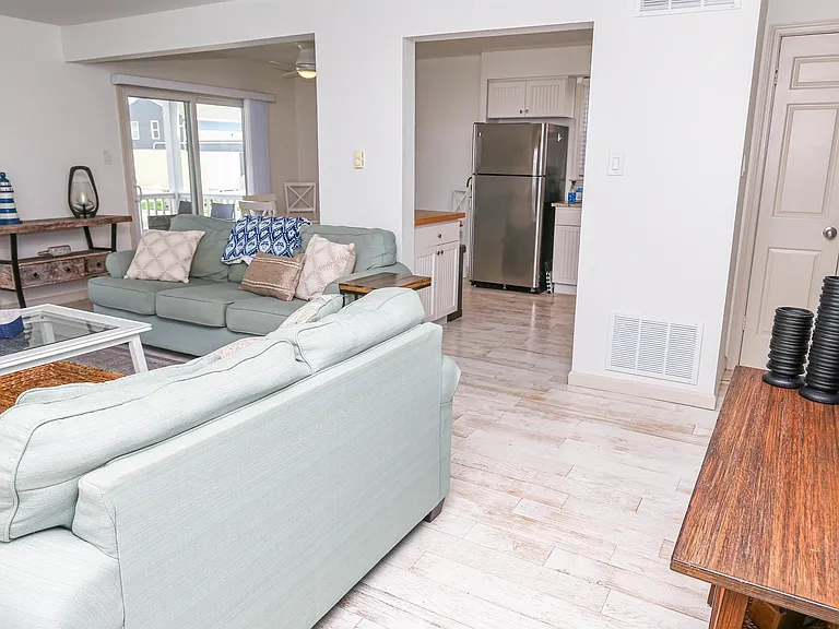 618 Bayshore Ave — Photo 19