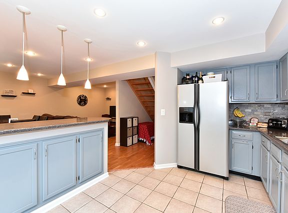 3rd image of 1415 Sherwood Ct