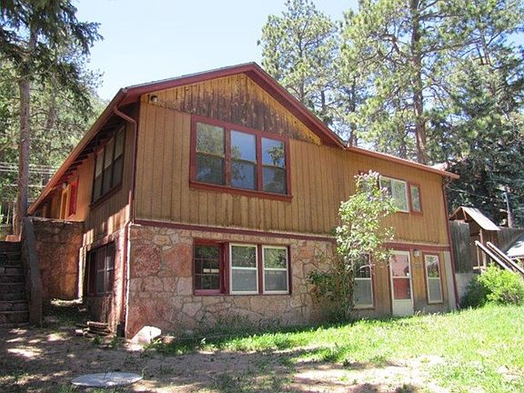 2nd image of 10285 Mountain Ln
