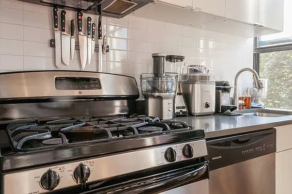 Rented by REAL New York | media 10