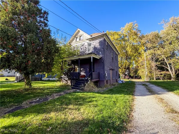 322-324 North St NW, Warren, OH 44483