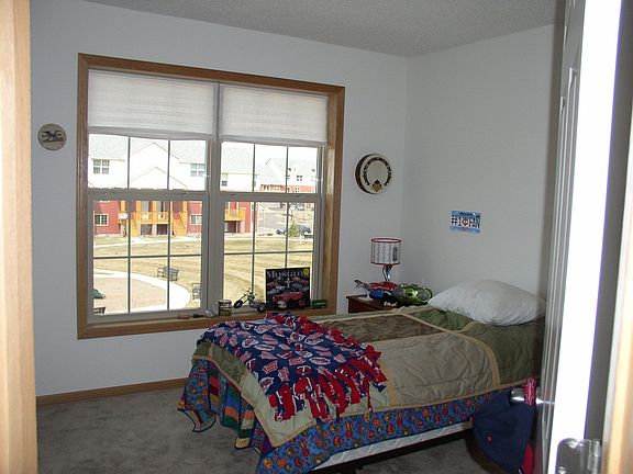 4th image of 22275 Lilac Way