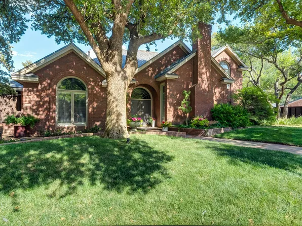 8707 Savannah Ave, Lubbock, TX 79424