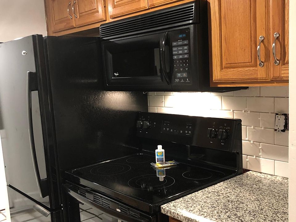 Kitchen - new appliances!