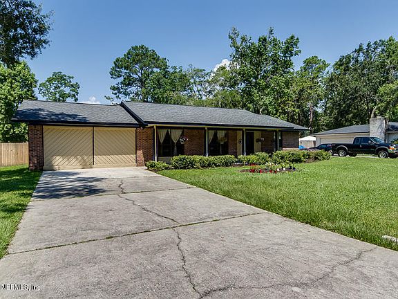 3rd image of 13002 Silver Oak Dr