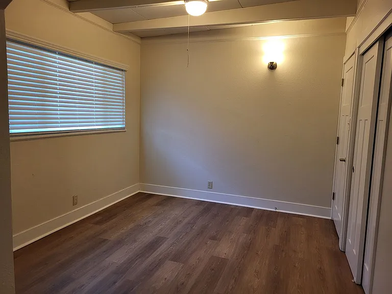 300 Utah St — Photo 13
