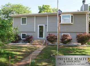 204 Northern Heights Cir, Saint George, KS 66535