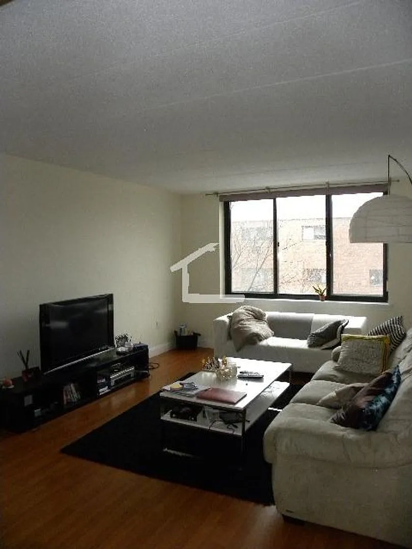 2BR with Pool & Central Air | Steps to the B Line — Photo 1