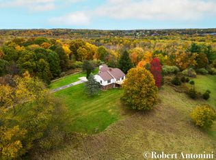 2457 Grand River Dr NE, Grand Rapids, MI 49525