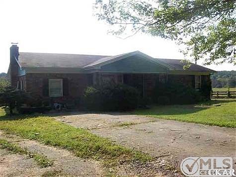 2nd image of 455 Edwards Rd