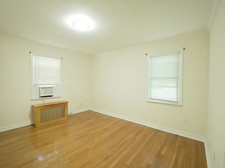 72 Berkshire Rd — Photo 8