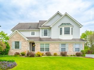 907 Angle Tarn, Dundee, IL 60118