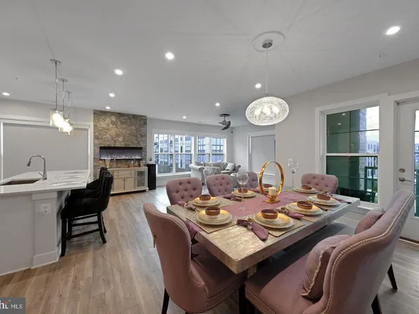102 Saint Ives Pl APT 301, Oxon Hill, MD 20745