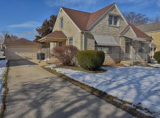 2451 S 83rd St, West Allis, WI 53219