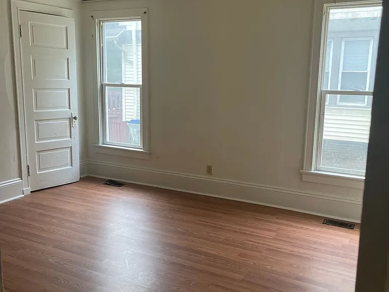 502-504 N 32nd St. (4 Unit) (Ace Property) — Photo 2