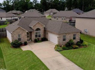 2405 Pleasant Forest Dr, Benton, AR 72015