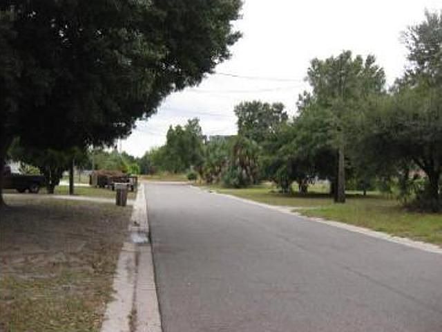 2nd image of 2516 6th Ave E
