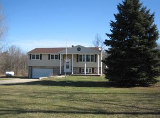 18145 Erhart Rd, Grafton, OH 44044