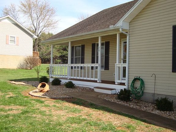 3rd image of 76 Bush Ct