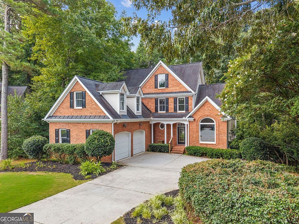 1st image of 395 Amberbrook Cir