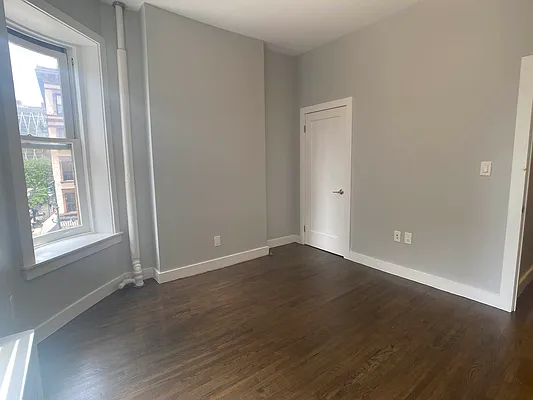 Rented by Tourma Realty LLC | media 23