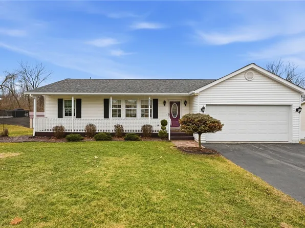 3699 Mitchell Rd, New Castle, PA 16105