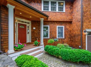 55 Prospect Ave, Hull, MA 02045