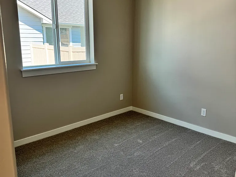 1666 Harris Way — Photo 10