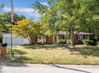 322 Sherwood Dr, Glen Carbon, IL