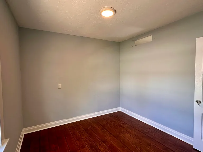 318 S K St #4 — Photo 5