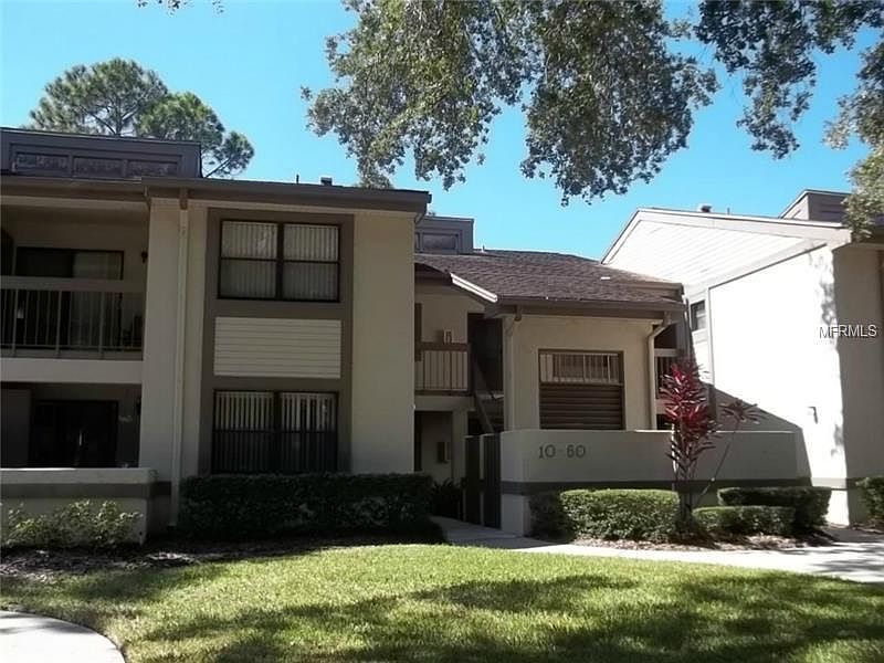 1st image of 30 Woodlake Pl