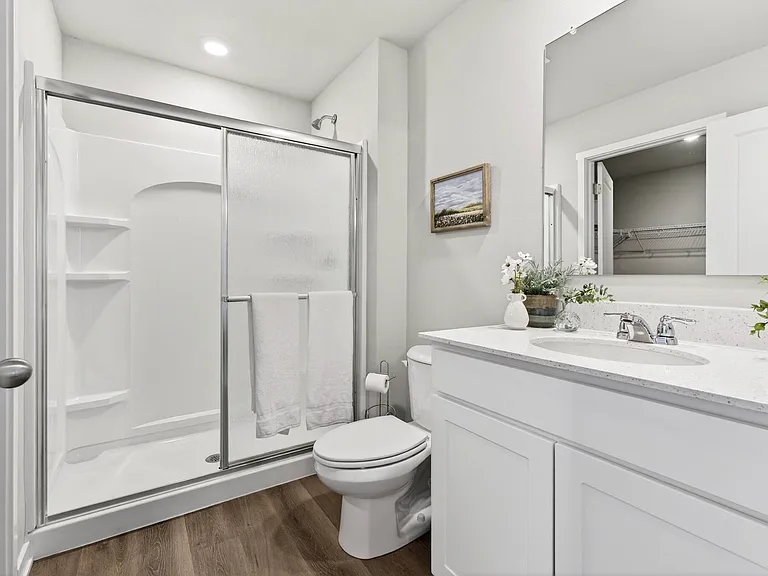 9438 Reynolds St — Photo 12