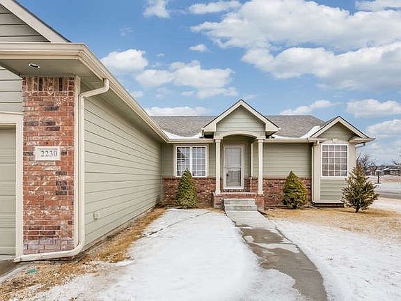 3rd image of 2230 E Surrey Ln